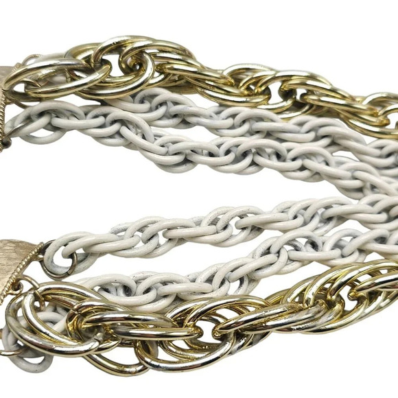 White Enamel Gold Tone Multi-Strand Bib Chunky Chain Necklace Vintage - Picture 5 of 9
